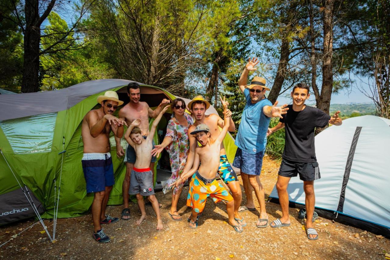 Camping La Peiriere Tuchan Luaran gambar